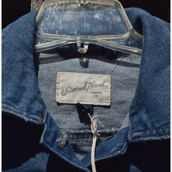 NEW Universal Thread Medium Wash Paneled Pocket Denim Jean Jacket Sz XS - Picture 2 of 3